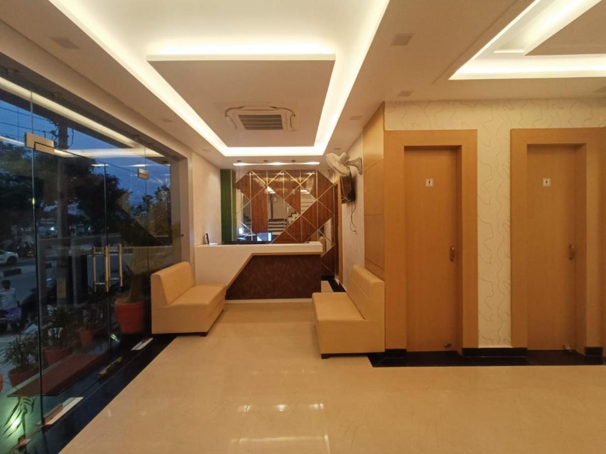 Hotel Royal Casa Лакхнау Экстерьер фото