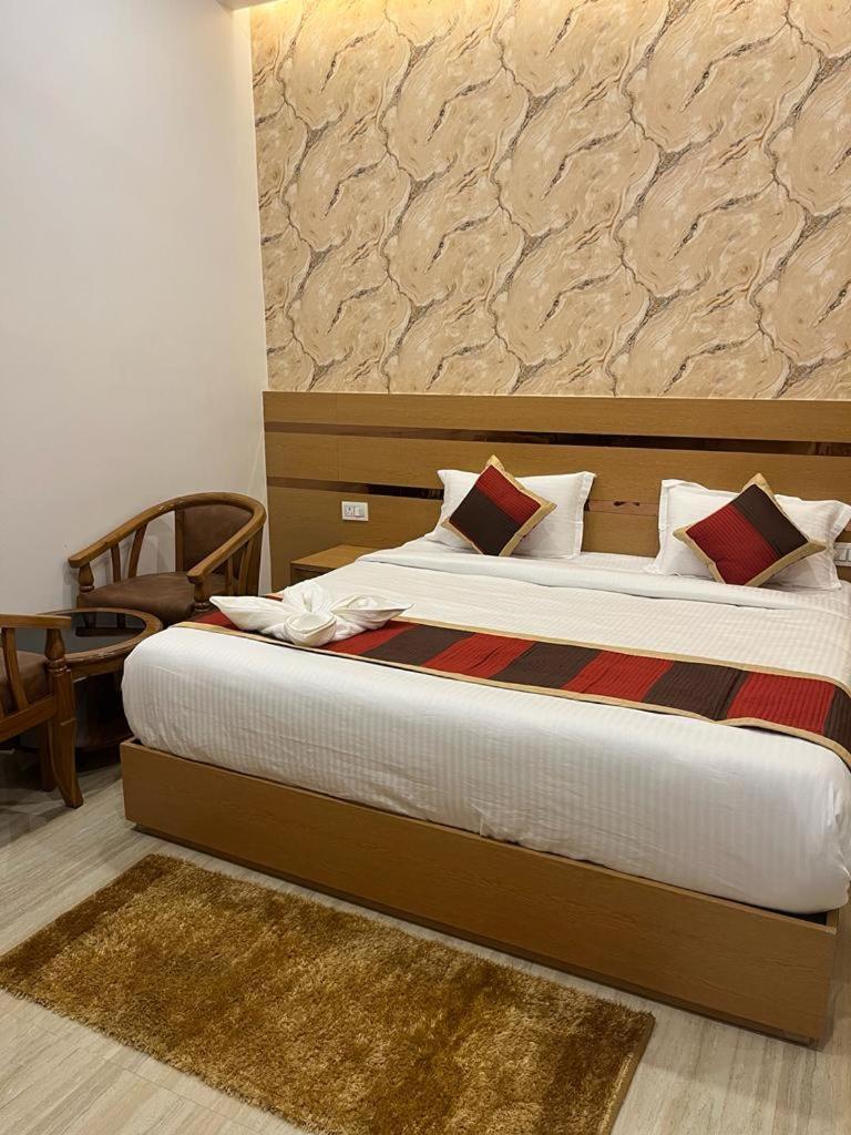 Hotel Royal Casa Лакхнау Экстерьер фото