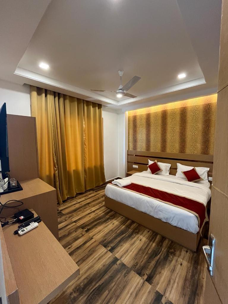 Hotel Royal Casa Лакхнау Экстерьер фото