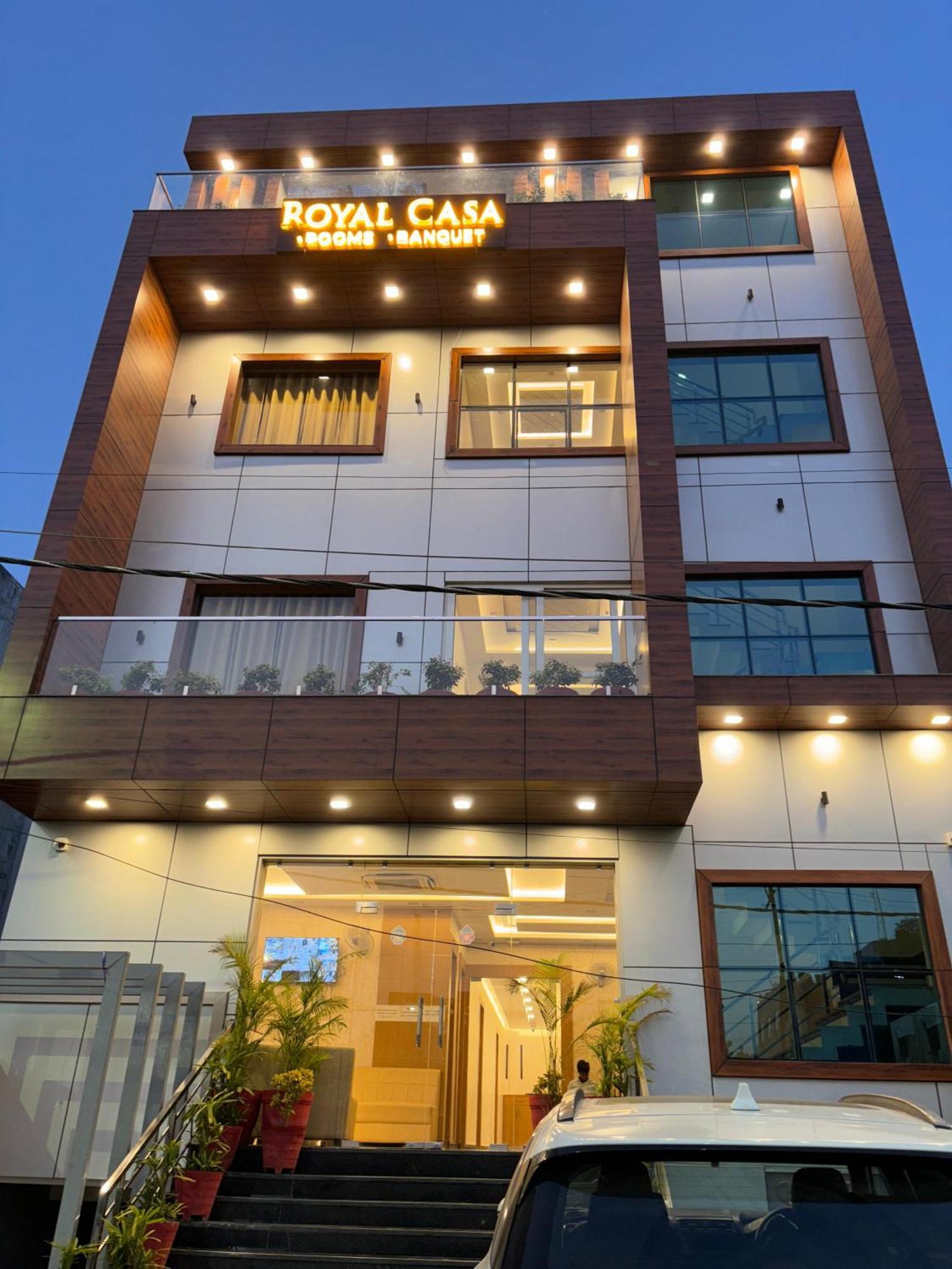 Hotel Royal Casa Лакхнау Экстерьер фото