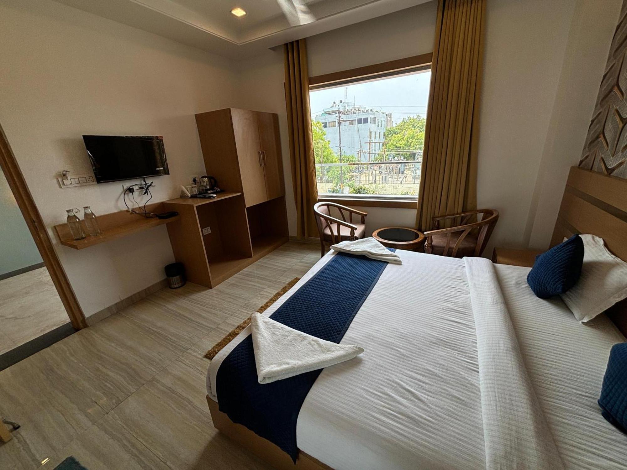 Hotel Royal Casa Лакхнау Экстерьер фото