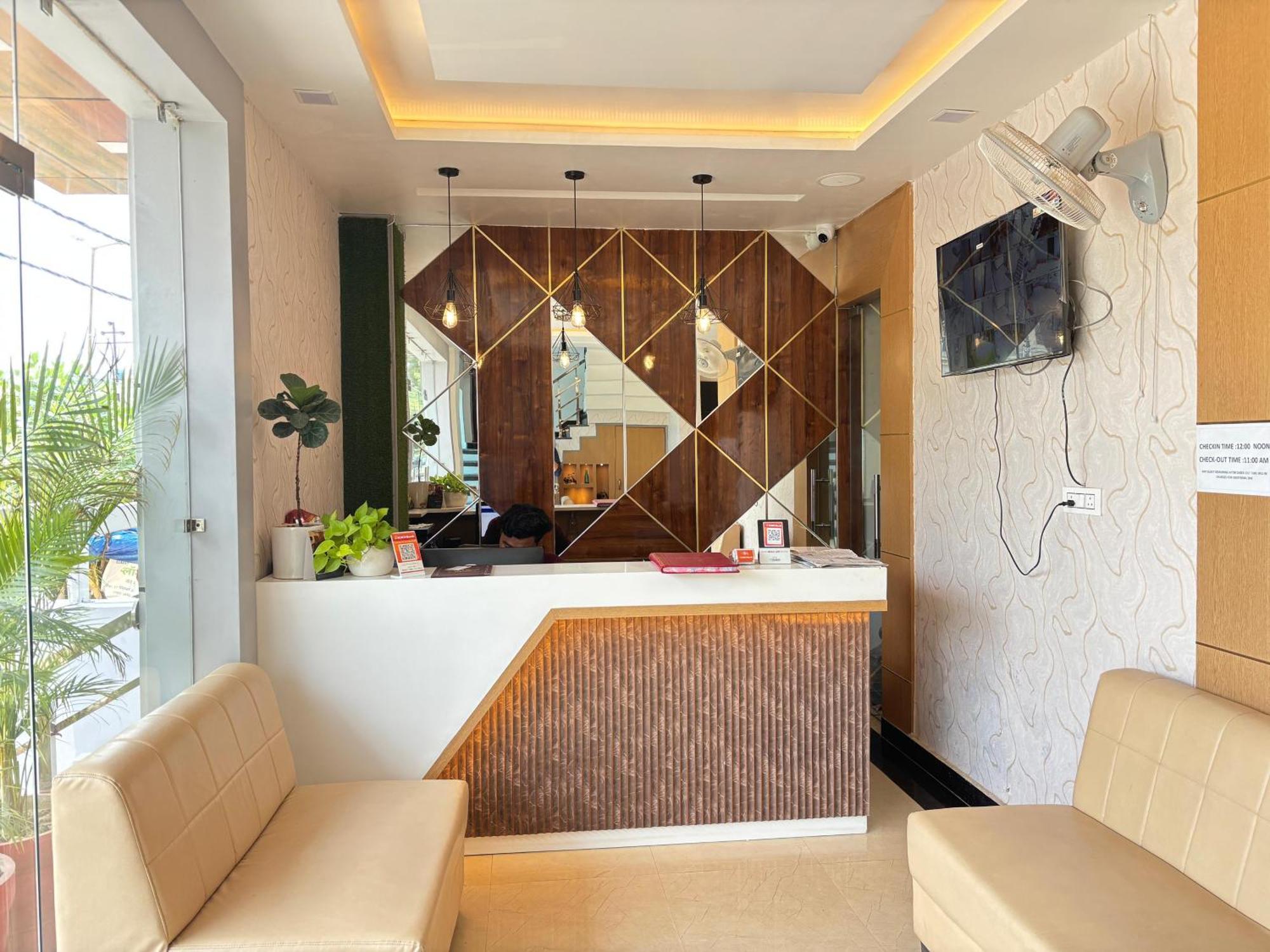 Hotel Royal Casa Лакхнау Экстерьер фото