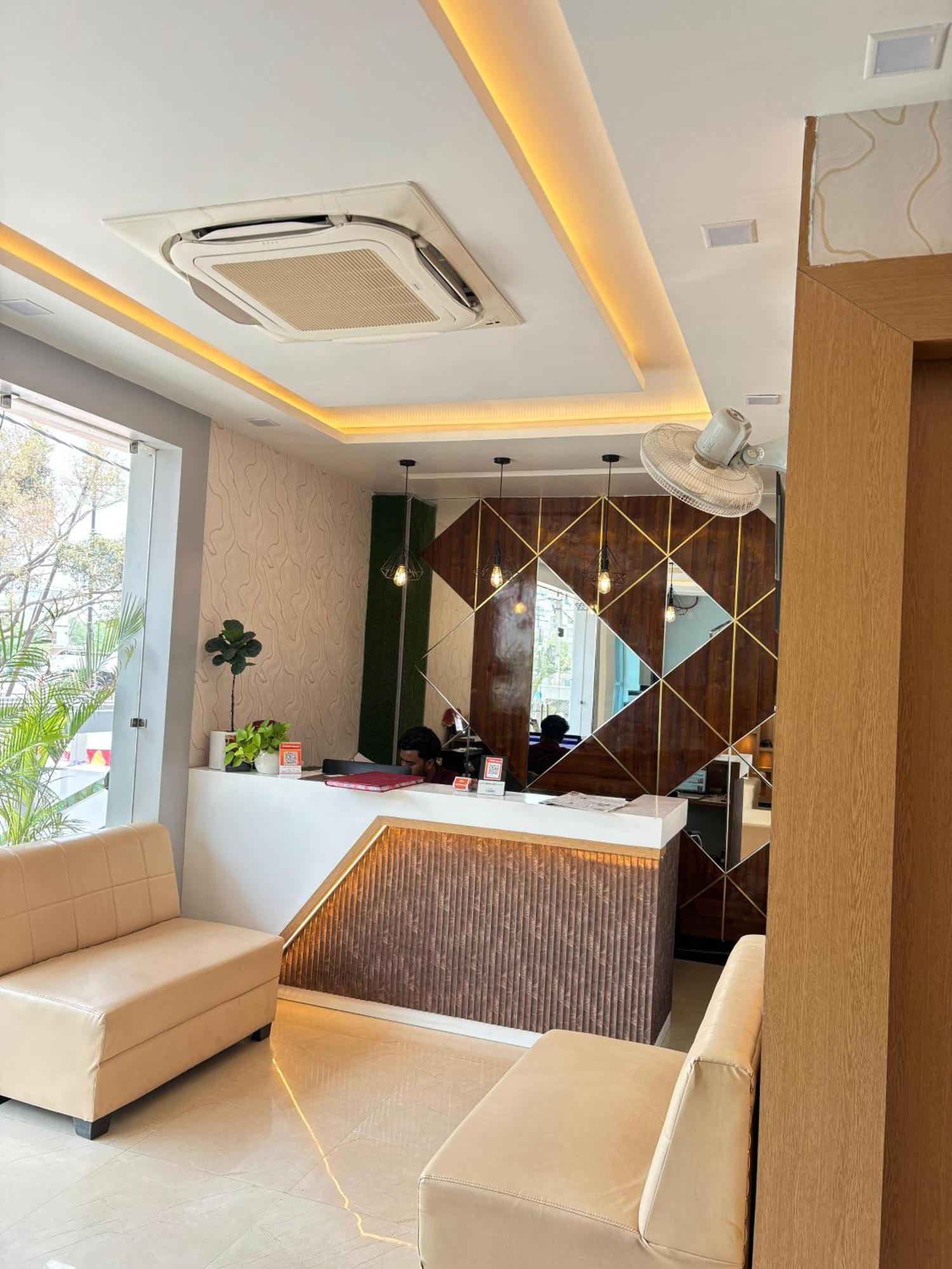 Hotel Royal Casa Лакхнау Экстерьер фото