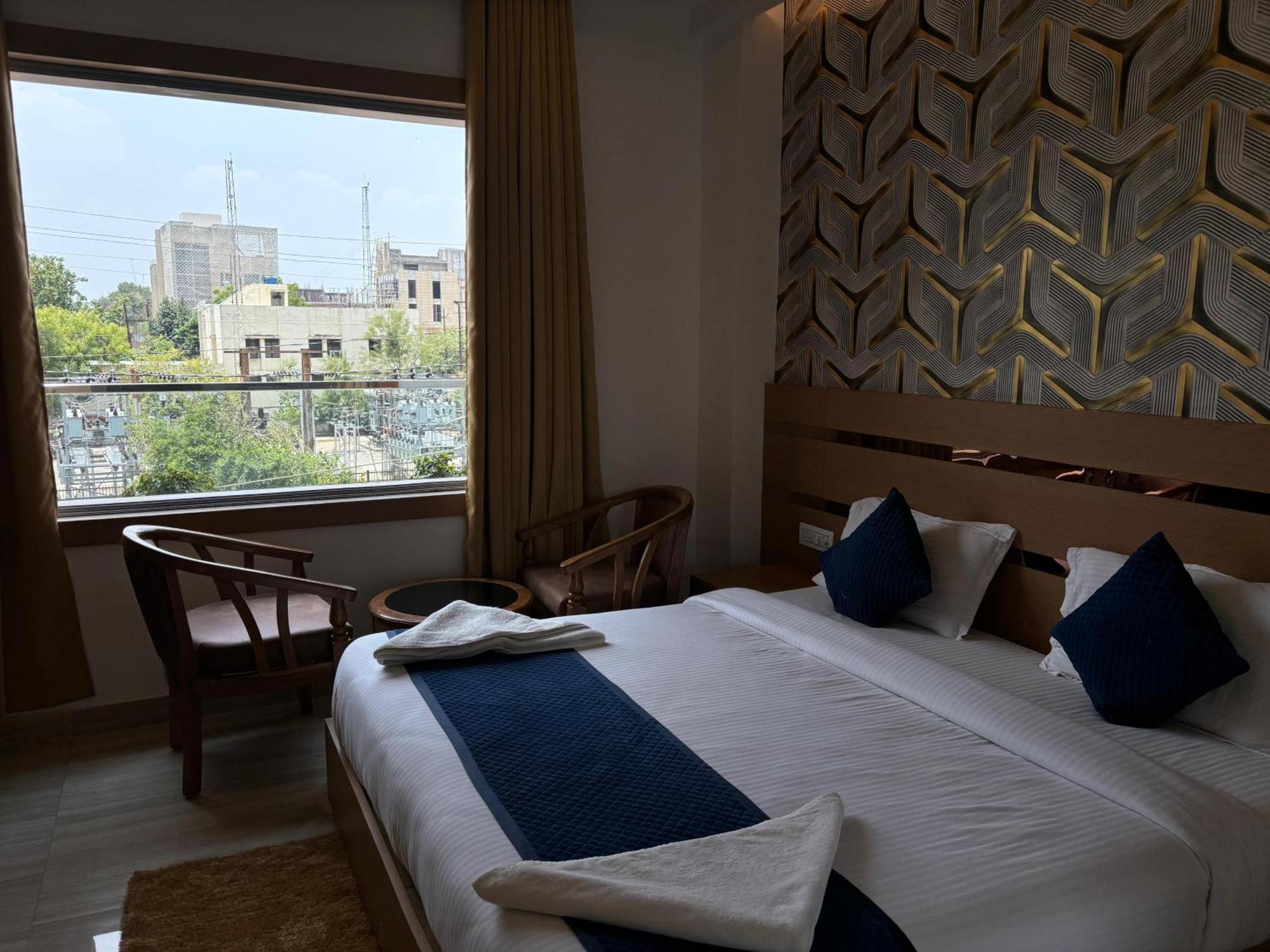 Hotel Royal Casa Лакхнау Экстерьер фото